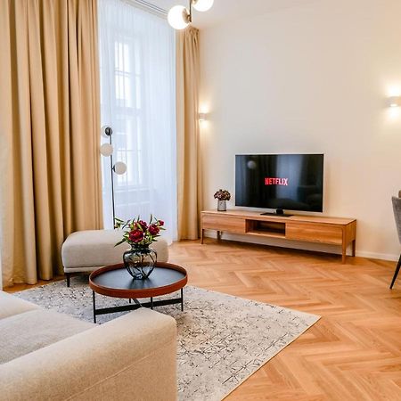 Laurinska 1 Apartments براتسيلافا المظهر الخارجي الصورة