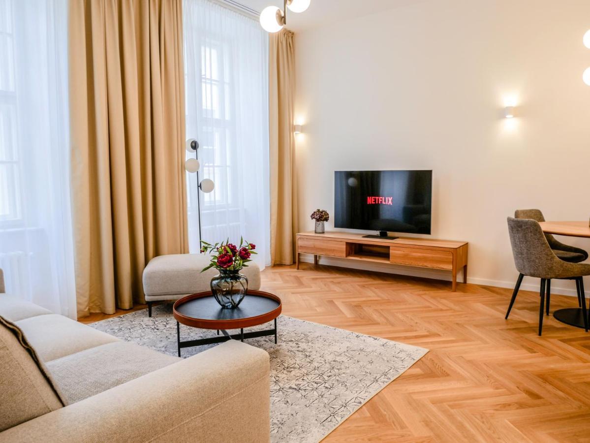 Laurinska 1 Apartments براتسيلافا المظهر الخارجي الصورة