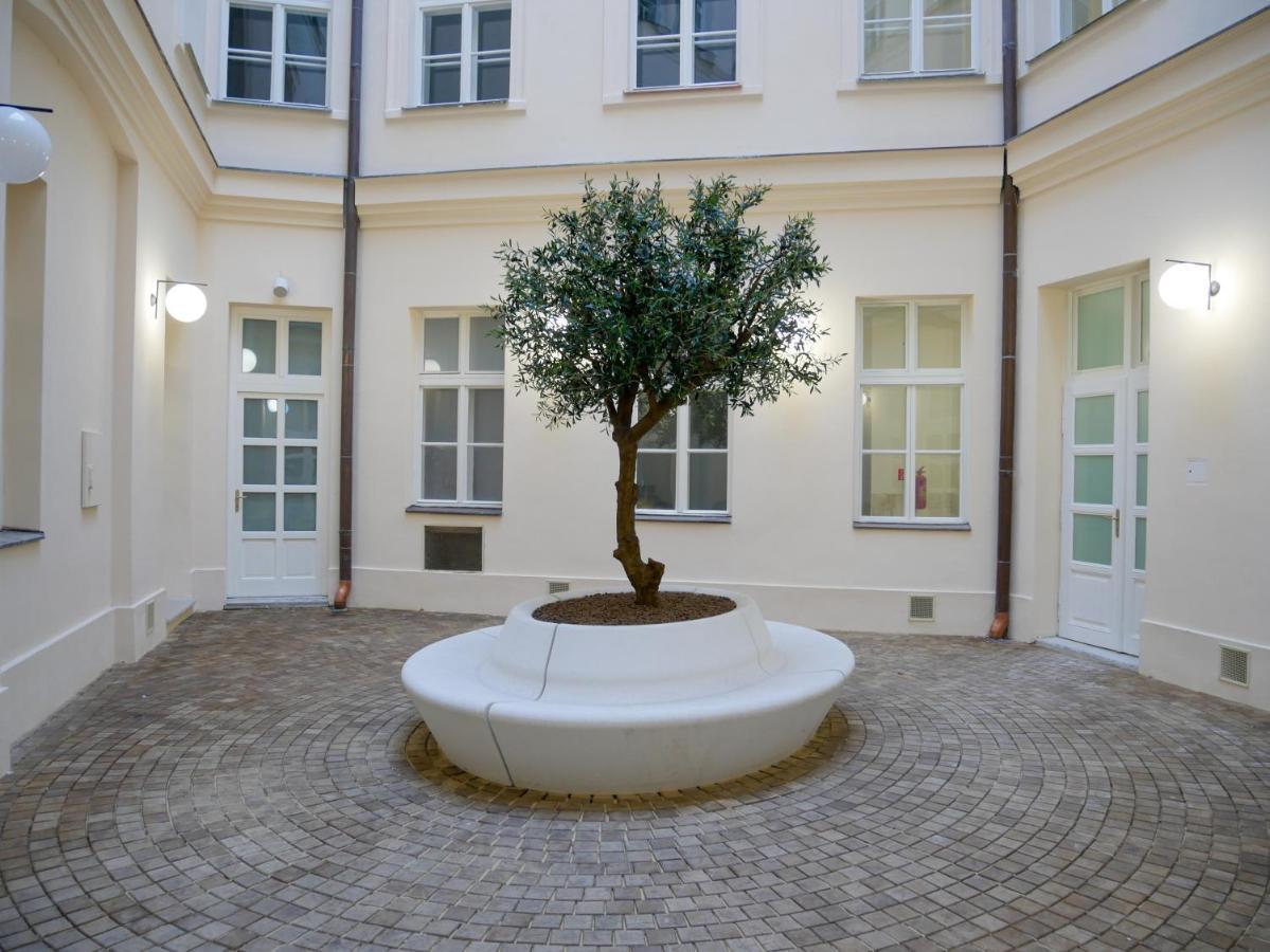 Laurinska 1 Apartments براتسيلافا المظهر الخارجي الصورة