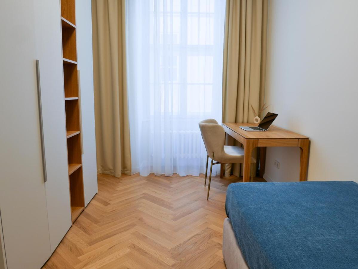 Laurinska 1 Apartments براتسيلافا المظهر الخارجي الصورة