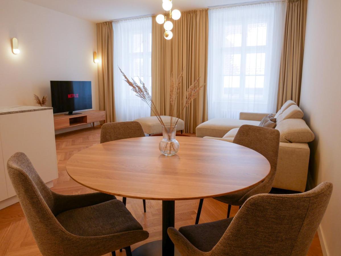 Laurinska 1 Apartments براتسيلافا المظهر الخارجي الصورة
