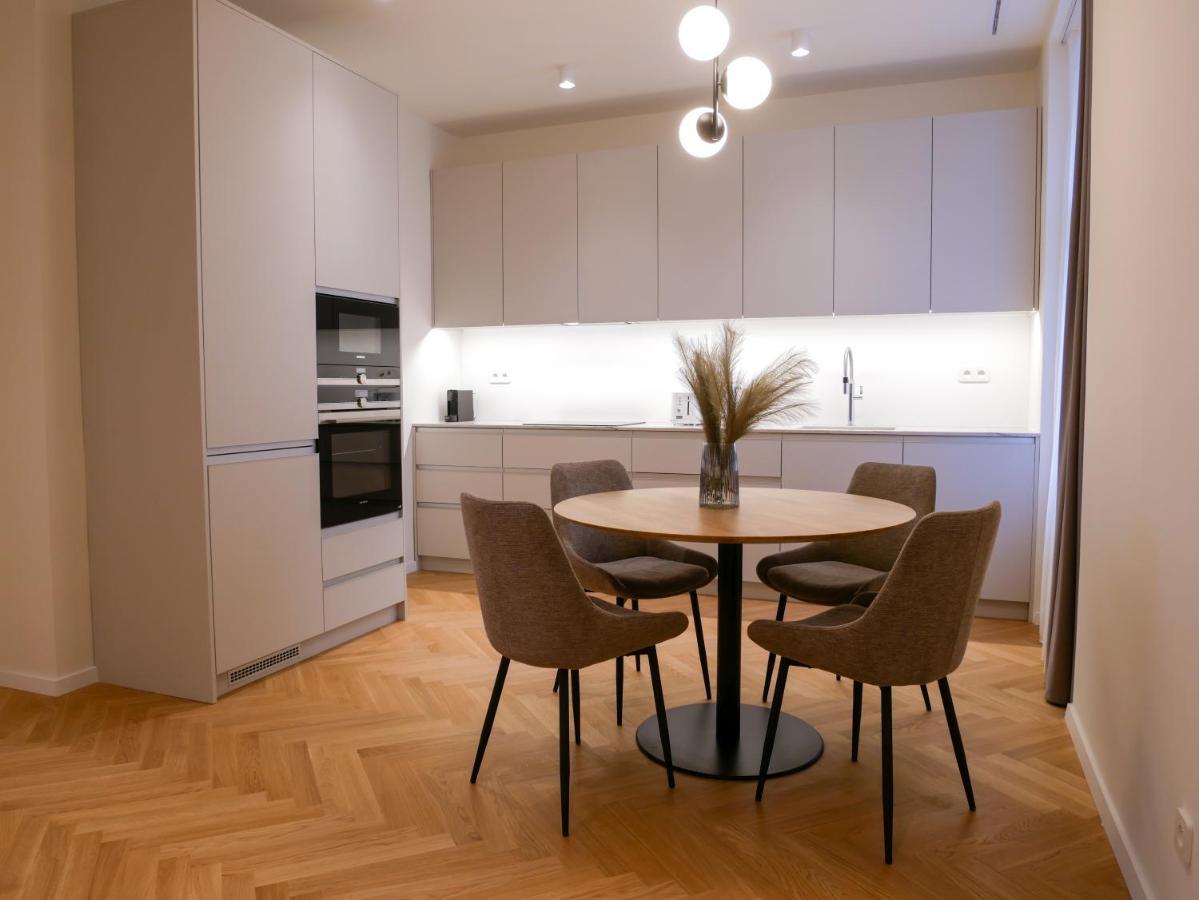 Laurinska 1 Apartments براتسيلافا المظهر الخارجي الصورة