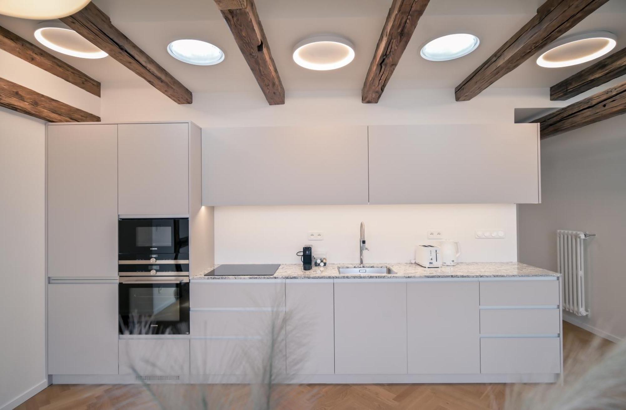 Laurinska 1 Apartments براتسيلافا المظهر الخارجي الصورة