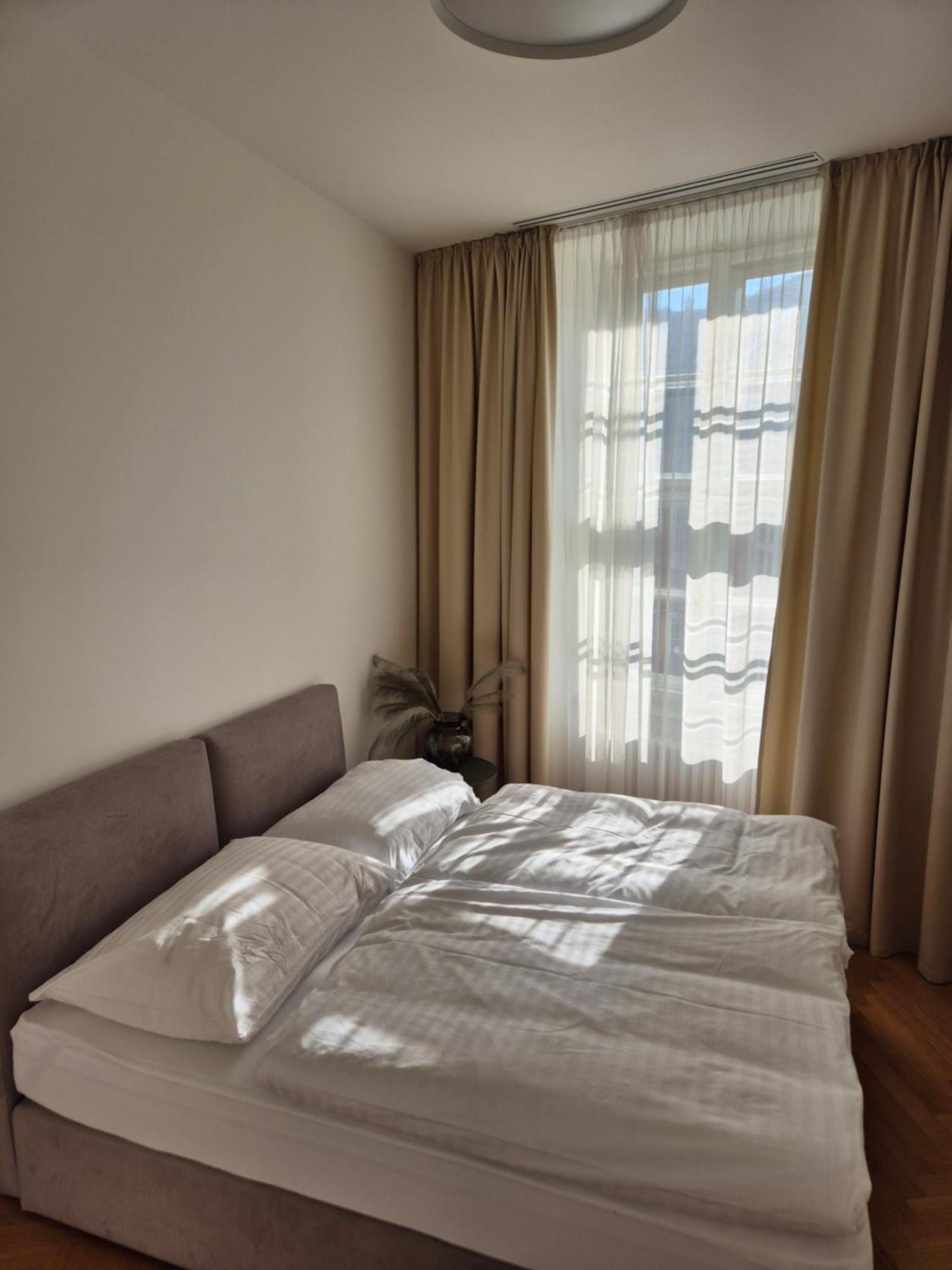 Laurinska 1 Apartments براتسيلافا المظهر الخارجي الصورة